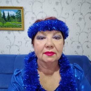 Девушки в Перми: Роза, 69 - ищет парня из Перми