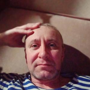 Парни в Глазове: Андрей, 49 - ищет девушку из Глазова