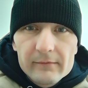 Парни в Элисте: Кирилл, 34 - ищет девушку из Элисты
