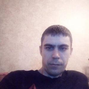 Парни в Ангарске: Алексей Белоусов, 45 - ищет девушку из Ангарска