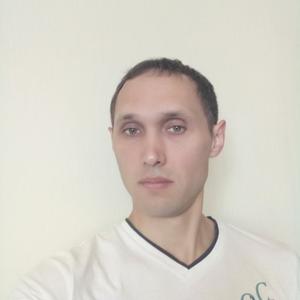 Парни в Зеленодольске (Татарстан): Рустем, 41 - ищет девушку из Зеленодольска (Татарстан)
