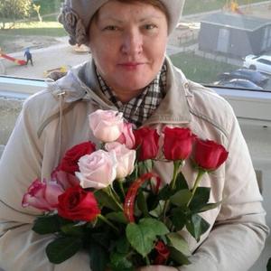 Девушки в Великий Новгороде: Татьяна, 67 - ищет парня из Великий Новгорода