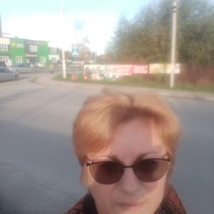 Девушки в Новосибирске: Ирина, 46 - ищет парня из Новосибирска