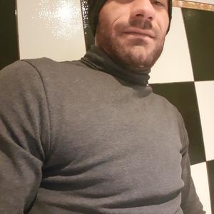 Девушки в Полысаево: Оганес, 38 - ищет парня из Полысаево
