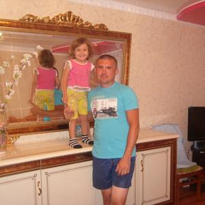 Парни в Стерлитамаке (Башкортостан): Альберт, 47 - ищет девушку из Стерлитамака (Башкортостан)