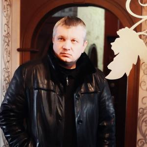 Парни в Губкине: Игорь, 30 - ищет девушку из Губкина