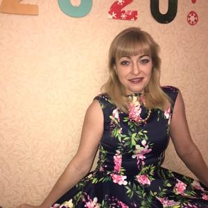 Девушки в Калининграде: Natali, 50 - ищет парня из Калининграда