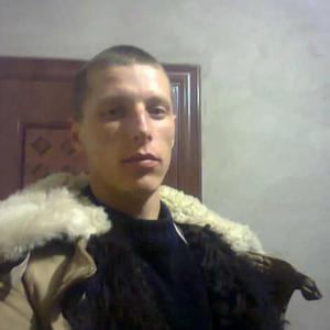 Парни в Каскелене: Игорь Ефимов, 34 - ищет девушку из Каскелена