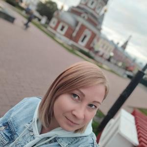 Девушки в Кемерово: Настя, 40 - ищет парня из Кемерово