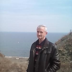 Парни в Ангарске: Александр, 70 - ищет девушку из Ангарска