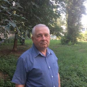 Виктор, 69 лет, Балаково