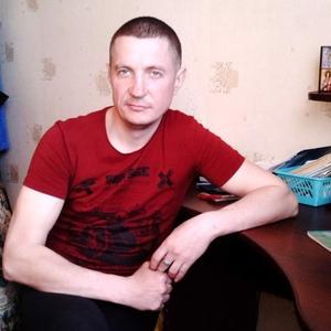 Парни в Волгограде: Владимир Илюхин, 47 - ищет девушку из Волгограда