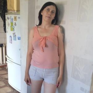 Девушки в Азове: Ирина, 35 - ищет парня из Азова