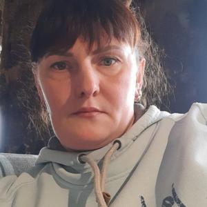 Девушки в Мурманске: Юлия, 49 - ищет парня из Мурманска