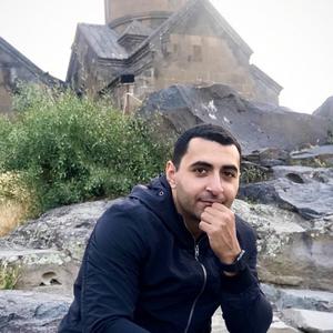 Парни в Ереване: Ваагн, 41 - ищет девушку из Еревана