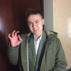 Парни в Ижевске: Сеня, 23 - ищет девушку из Ижевска