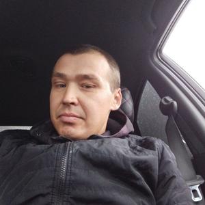 Парни в Чебоксарах (Чувашия): Роман Ерофеев, 37 - ищет девушку из Чебоксар (Чувашия)