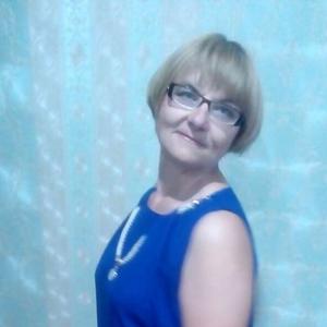 Девушки в Таганроге: Оксана Дегтярёва, 56 - ищет парня из Таганрога