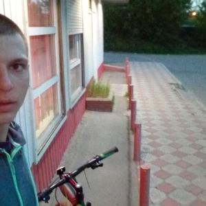 Парни в Серпухове: Виталий, 28 - ищет девушку из Серпухова