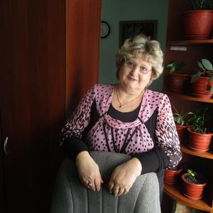 Девушки в Омске: Валентина, 66 - ищет парня из Омска
