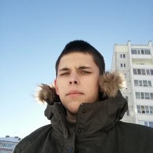 Андрей, 24 года, Тюмень