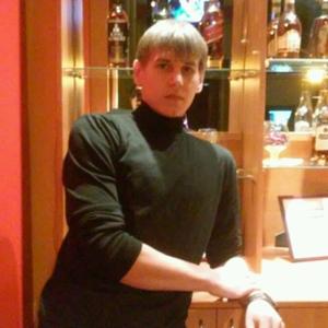 Парни в Томске: Сергей, 32 - ищет девушку из Томска