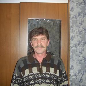 Парни в Волгограде: Олег, 58 - ищет девушку из Волгограда
