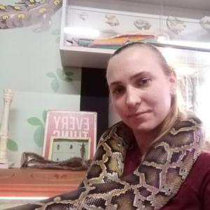Девушки в Калининграде: Ирина, 31 - ищет парня из Калининграда