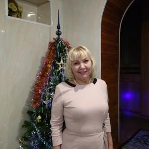 Девушки в Новороссийске: Маргарита Земцова, 65 - ищет парня из Новороссийска
