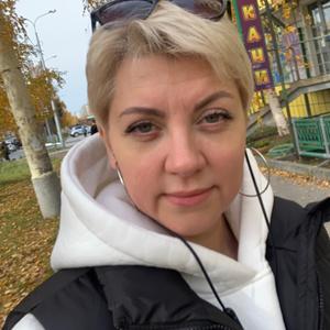 Девушки в Нижневартовске: Наталья, 41 - ищет парня из Нижневартовска