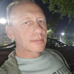 Парни в Томске: Андрей П, 56 - ищет девушку из Томска