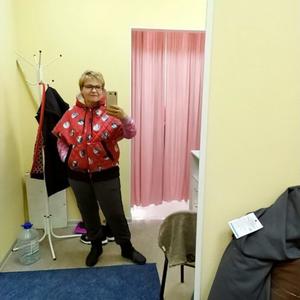 Девушки в Тольятти: Николь, 63 - ищет парня из Тольятти