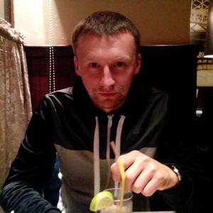 Парни в Петрозаводске: Pavel, 37 - ищет девушку из Петрозаводска