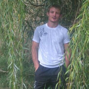 Парни в Сальске: Владимир, 31 - ищет девушку из Сальска