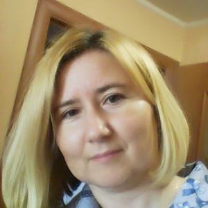 Девушки в Перми: Наталья, 43 - ищет парня из Перми