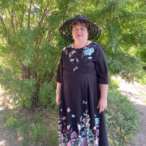 Девушки в Челябинске: Елена, 60 - ищет парня из Челябинска