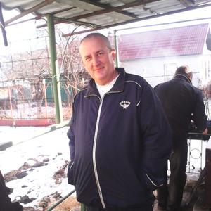 Парни в Саратове: Василий, 52 - ищет девушку из Саратова