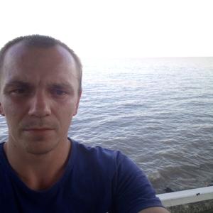 Парни в Чугуевке: Константин, 32 - ищет девушку из Чугуевки