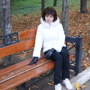 Девушки в Таганроге: Тина, 70 - ищет парня из Таганрога