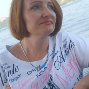 Девушки в Тольятти: Светлана Анисимова, 45 - ищет парня из Тольятти
