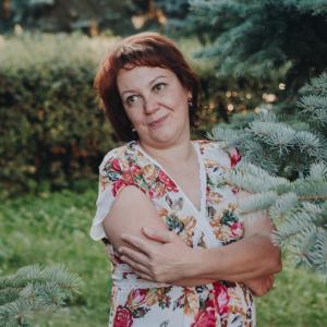 Девушки в Сызрани: Елена Козлова, 49 - ищет парня из Сызрани