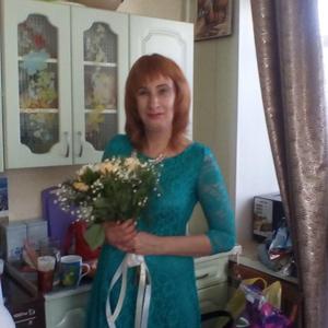 Девушки в Новоалтайске: Марина, 46 - ищет парня из Новоалтайска