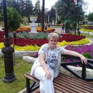 Девушки в Пятигорске: Ilona, 55 - ищет парня из Пятигорска