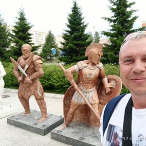 Парни в Новосибирске: Михаил, 47 - ищет девушку из Новосибирска