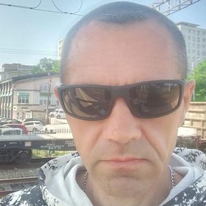 Парни в Владивостоке: Руслан, 47 - ищет девушку из Владивостока