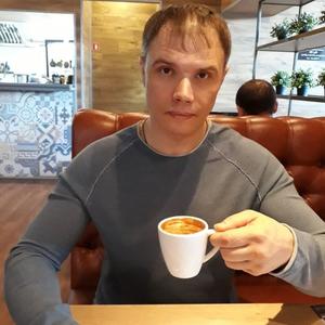 Alexander, 46 лет, Нижнекамск
