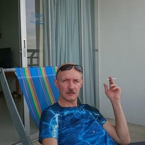 Vlad, 55 лет, Калуга
