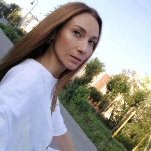 Девушки в Екатеринбурге: Юлия, 43 - ищет парня из Екатеринбурга