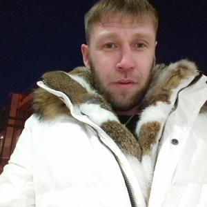 Парни в Якутске: Serj, 40 - ищет девушку из Якутска
