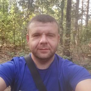 Богдан, 37 лет, Саратов